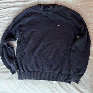 Tommy Hilfiger men’s crewneck sweater